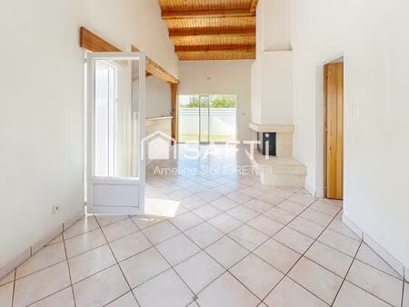 maison proche commerces et commodités de barbâtre