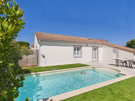 vente maison 7 pièces  143.00m²  bourg