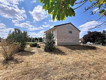 maison de village de 46 m² à champs