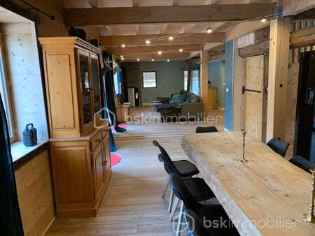 immeuble mixte de 885 m² à taninges
