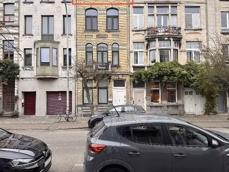 appartement te koop in borgerhout met 1 slaapkamer
