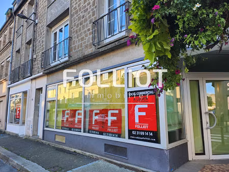 a louer - sourdeval - sur axe principal - a 10 min de vire - beau local commercial avec be