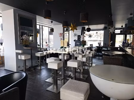 fonds de commerce - 180 m²