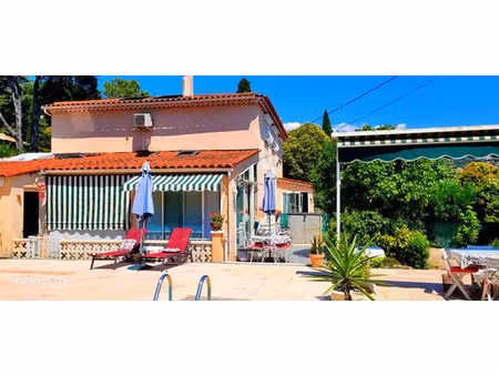 location appartement 1 pièce 30 m² à auribeau-sur-siagne (06810)