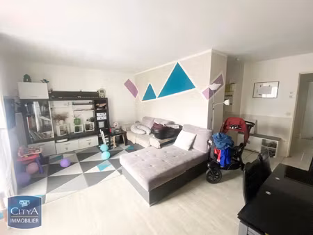 appartement à louer 4 pièces 74.25 m² - valenciennes (59) - 770€