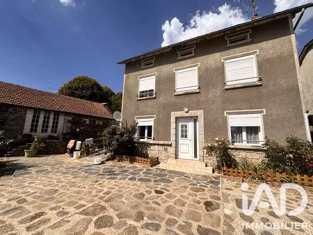maison de campagne à val d’arcomie (15320)