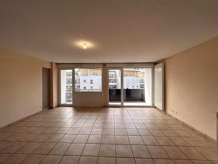 location appartement 3 pièces 70m² chambery 73000