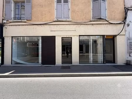 location local commercial 120m² oullins 69600