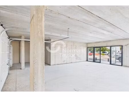 location commerce perpignan 66000 148m²