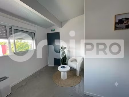 location bureaux 65 m²