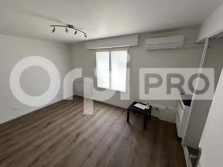 location bureaux 70 m²