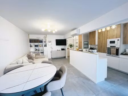 a vendre appartement 2 piéces centres ville de juan les pins plage a pied