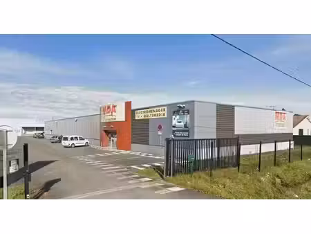 location local d’activités le haillan 33185 1470m²