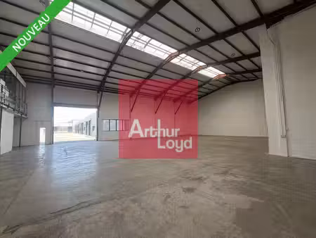 location entrepôt aubière 63170 1175m²
