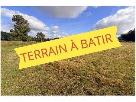 terrain - 719m ²