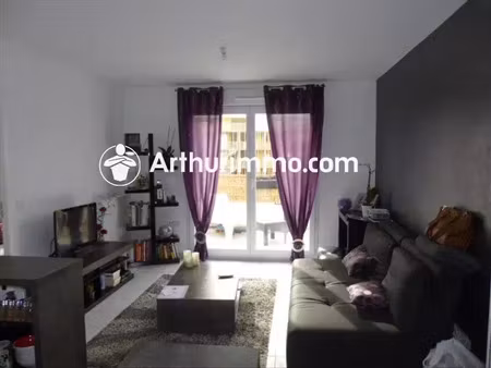 location appartement 2 pièces 33 m2 à lieusaint