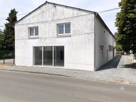 vente local industriel 300 m² bords (17430)