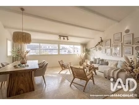 prestigieux immeuble de rapport en vente à saintes-maries-de-la-mer  france