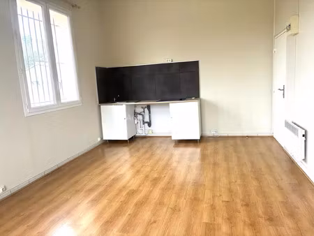 location appartement 2 pièces 45 m2 à aubagne