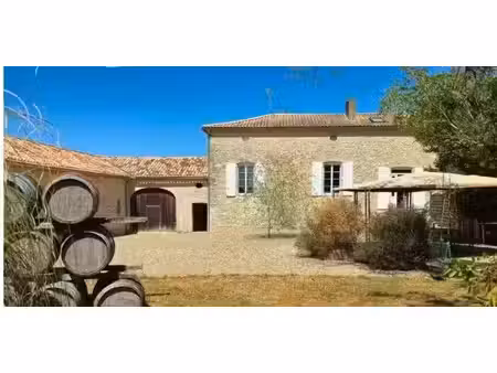 location maison 9 pièces 200 m² à thénac (24240)
