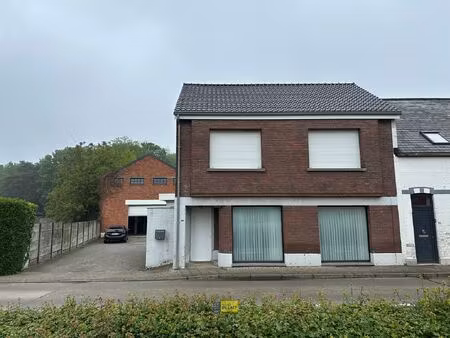 commercieel te koop in grobbendonk met 3 slaapkamers