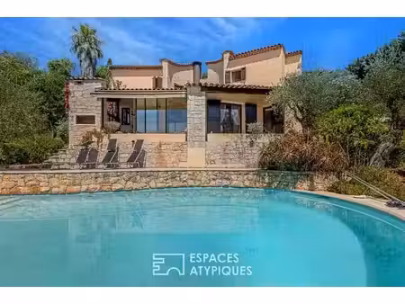 maison d'architecte vue mer et deux piscines