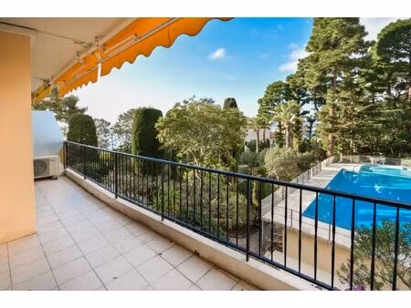 cap d'ail : appartement 3 pièces avec terrasses  à rénover  dans résidence avec piscine et