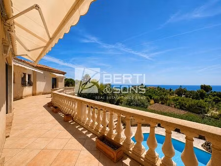 mandelieu - vue mer - secteur recherche - villa 175 m² avec 4 chambres - piscine - garage.