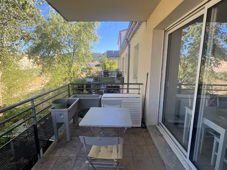 location appartement 2 pièces 40 m² à saint-paul-trois-châteaux (26130)