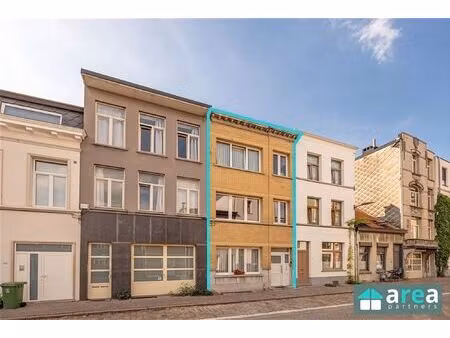 commercieel te koop in borgerhout met 4 slaapkamers