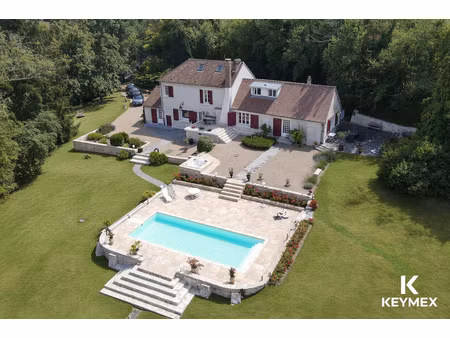 achat maison 8 pièces 161m²