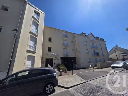 location parking brie comte robert 77170