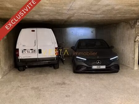 location parking montreuil 93100