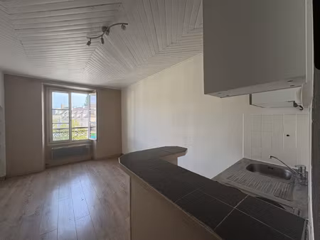location appartement 1 pièce 19m² bievres 91570