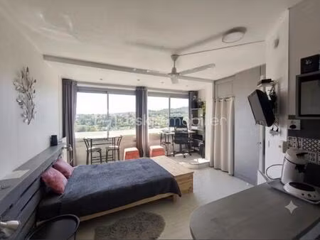 appartement de 22 25 m² à greoux-les-bains