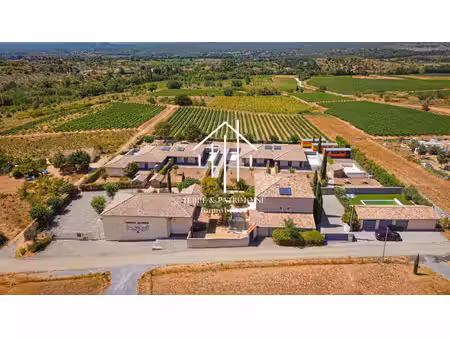 domaine de caractère avec maison principale et hébergements indépendants – sud ardèche