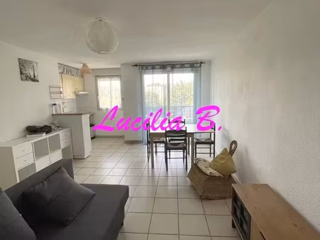 location appartement 2 pièces 42 m² à la riche (37520)
