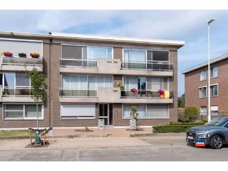 appartement te koop in wijnegem met 2 slaapkamers