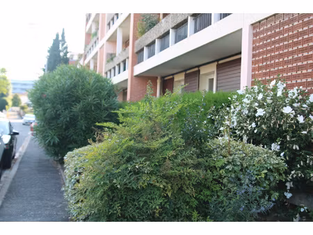 agreable et fonctionnel apt t3 dans quartier residentiel de