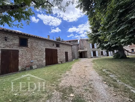 vente propriété 7 pièces 400 m² à agen (47000)  599 000 €