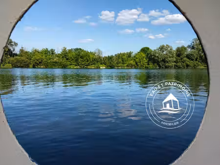 péniche à vendre sur une île vers carrières-sous-poissy 145 m2 terrasses et nature