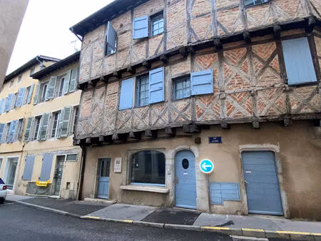 location local commercial 2 pièces  71.00m²  bourg