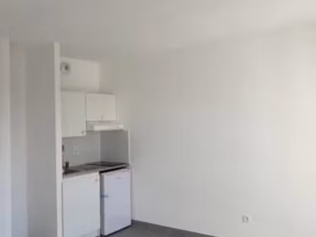 location appartement 1 pièce 23 m² à montpellier (34090)