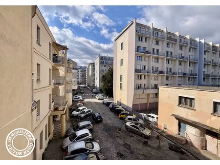 vente appartement 2 pièces 30m2 grenoble 38100 - 73000 € - surface privée