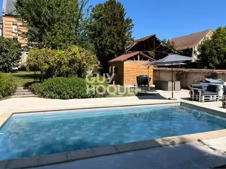 maison de prestige à vendre à fère-champenoise - 9 pièces  218 m²