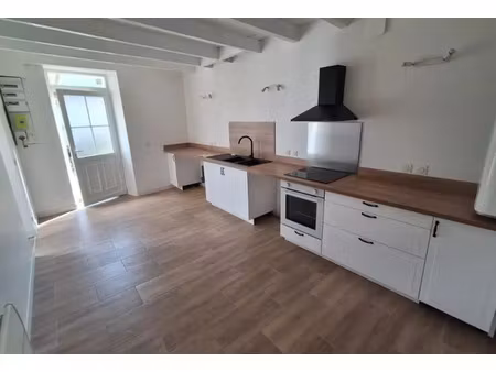 location maison 5 pièces 125 m² à val-de-livenne (33860)
