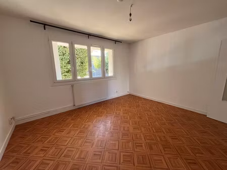 location appartement 3 pièces 59m² nantes 44300