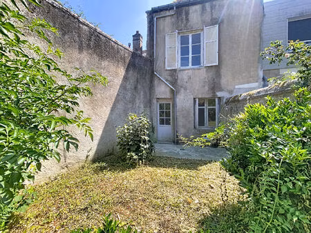 maison de ville amboise centre 4 pièce(s) 121 m²