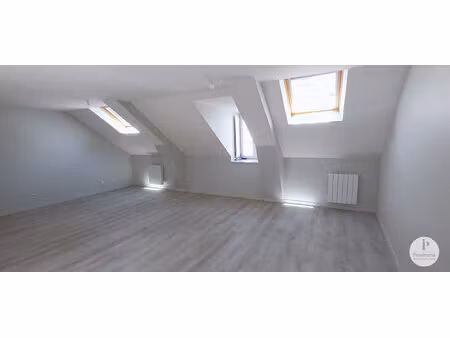 à louer - appartement t2 - 39.65m2 - centre ville redon