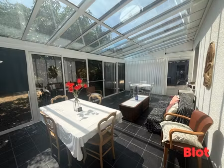 a vendre chez blot vitré - charmante maison à etrelles – le charme des années 50 avec un f